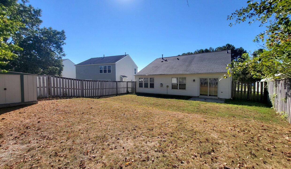 4105-Viewmont-Dr-Raleigh-NC-27610-18