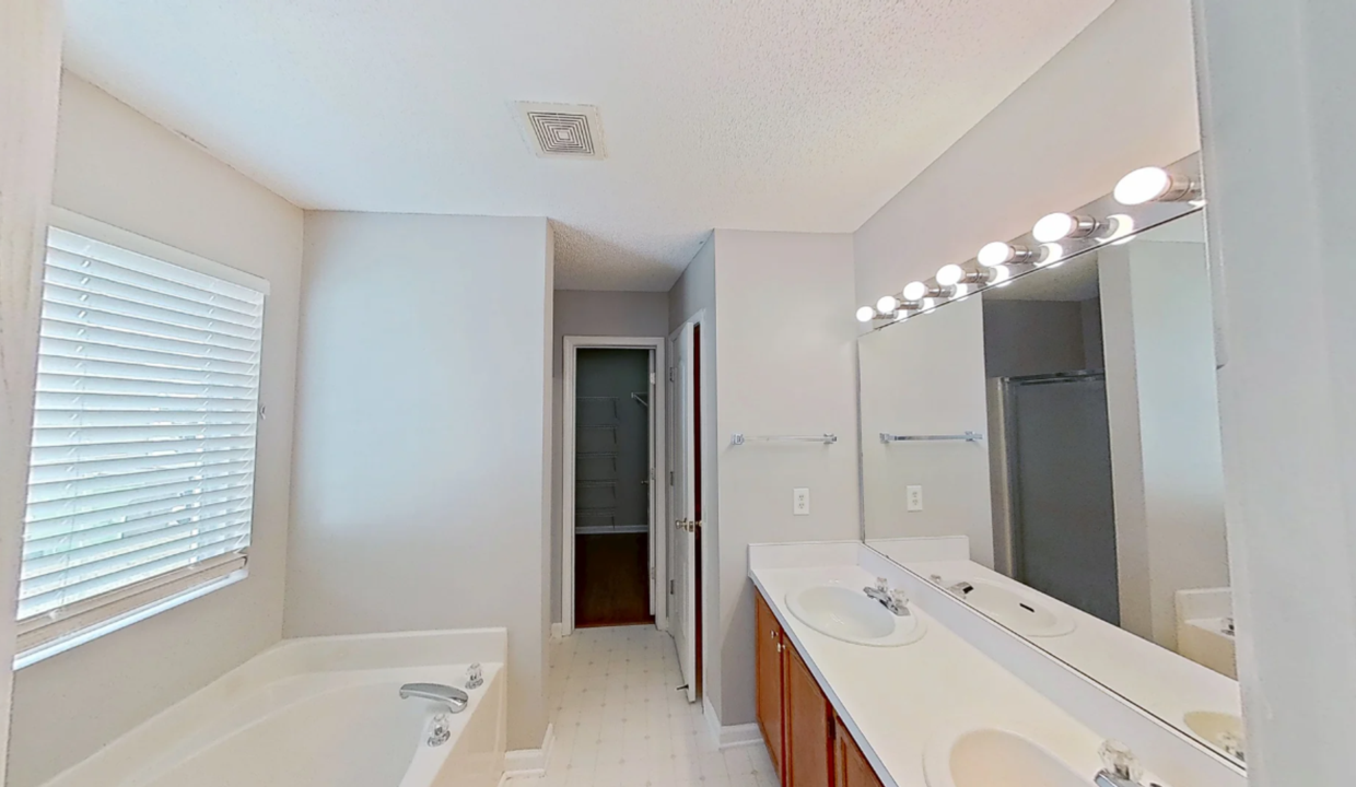 4105-Viewmont-Dr-Raleigh-NC-27610-30