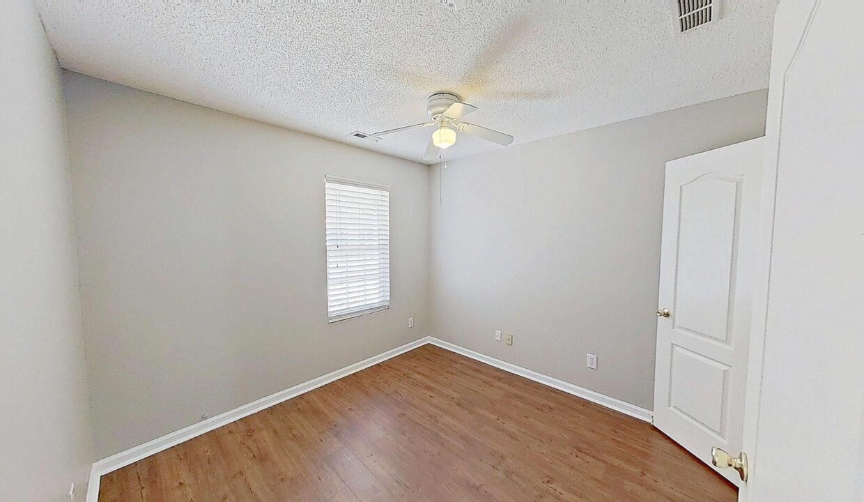 4105-Viewmont-Dr-Raleigh-NC-27610-7