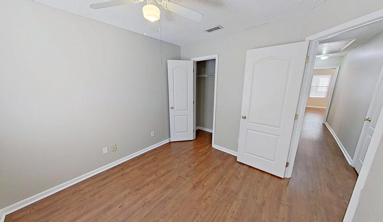 4105-Viewmont-Dr-Raleigh-NC-27610-9