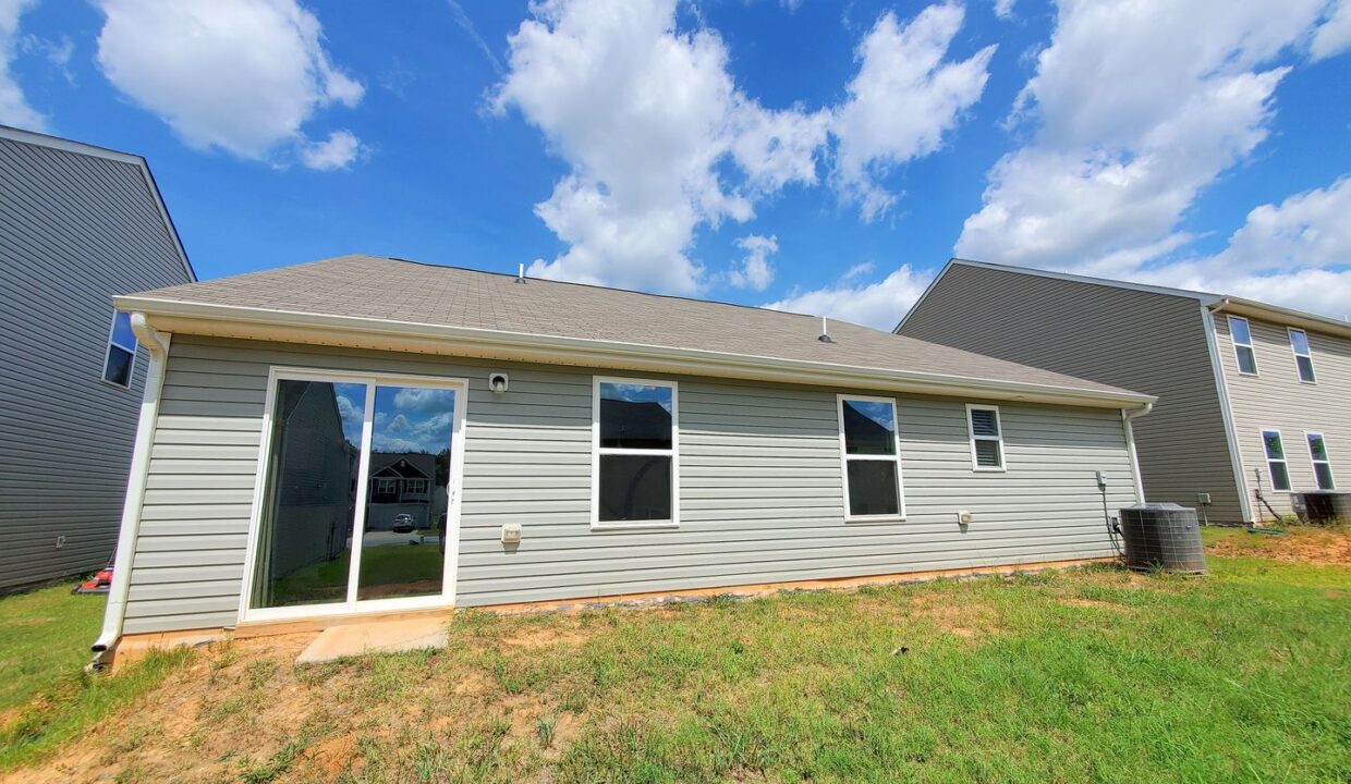 4612-Hazelburn-Dr-Greensboro-NC-27405-10