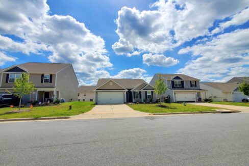 4612-Hazelburn-Dr-Greensboro-NC-27405-12