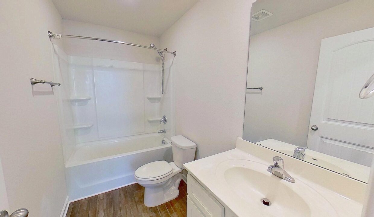 4612-Hazelburn-Dr-Greensboro-NC-27405-18