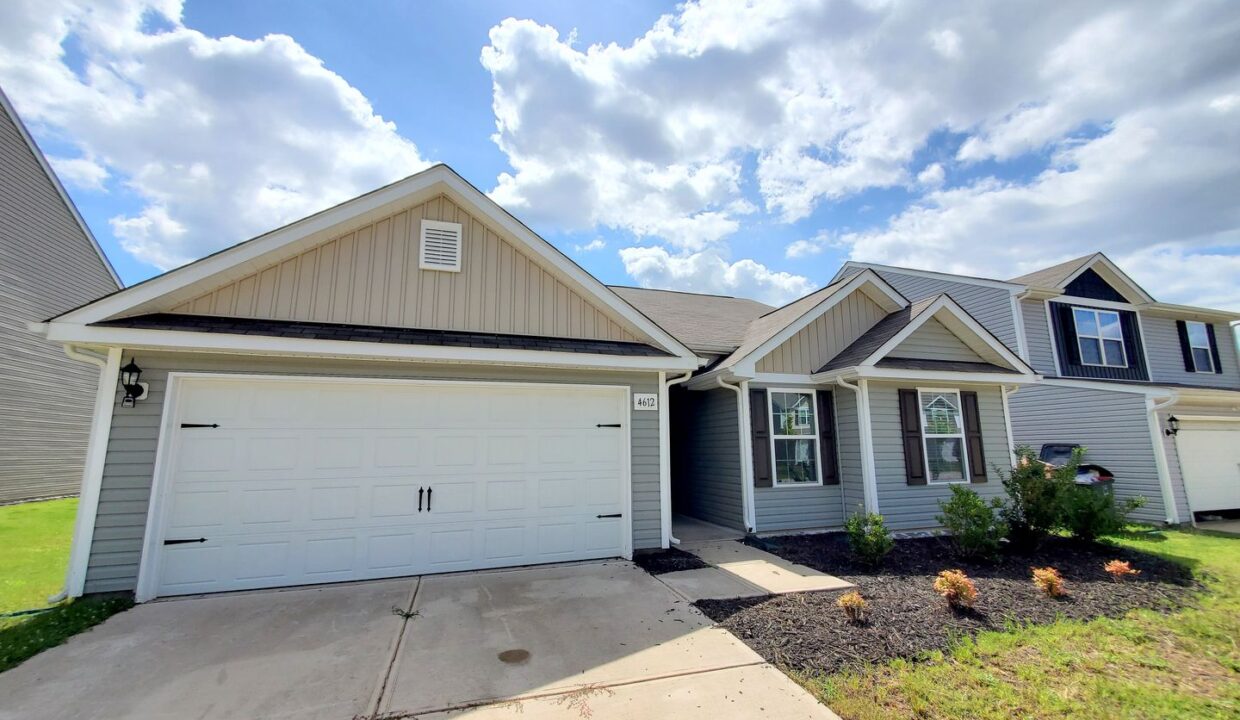 4612-Hazelburn-Dr-Greensboro-NC-27405-19