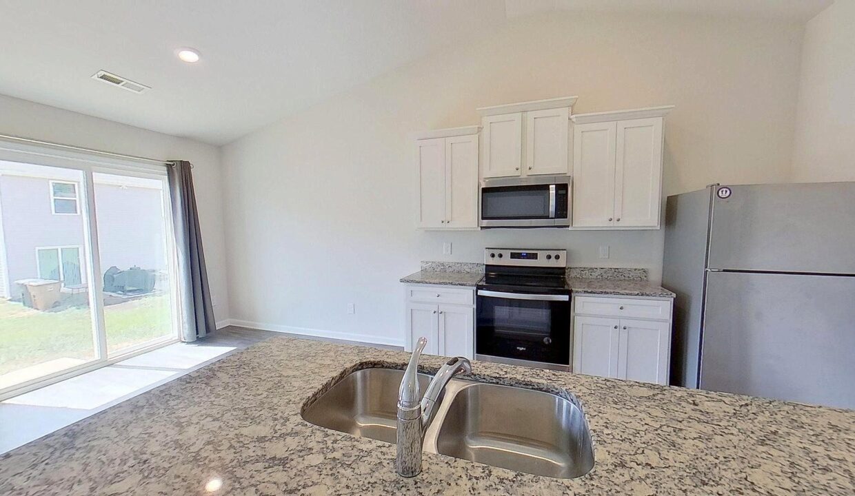 4612-Hazelburn-Dr-Greensboro-NC-27405-3