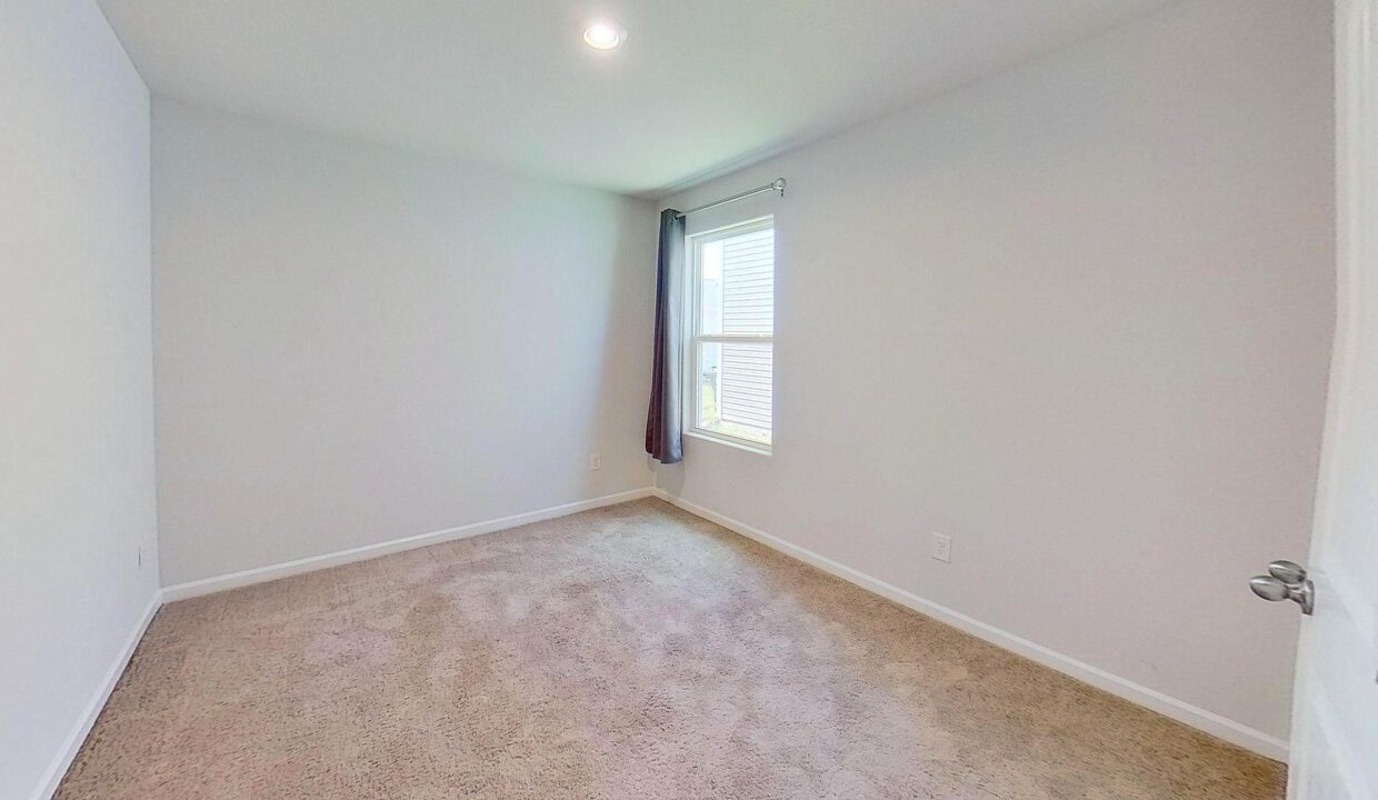4612-Hazelburn-Dr-Greensboro-NC-27405-30