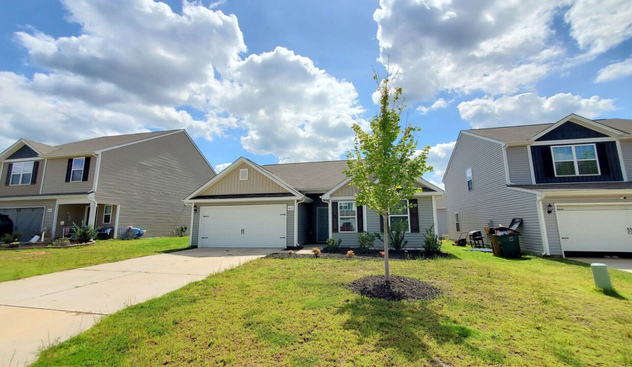 4612-Hazelburn-Dr-Greensboro-NC-27405-4