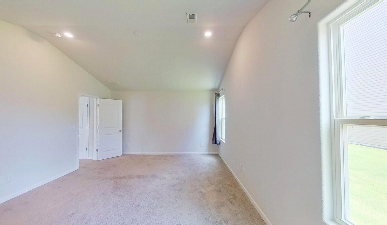 4612-Hazelburn-Dr-Greensboro-NC-27405-9