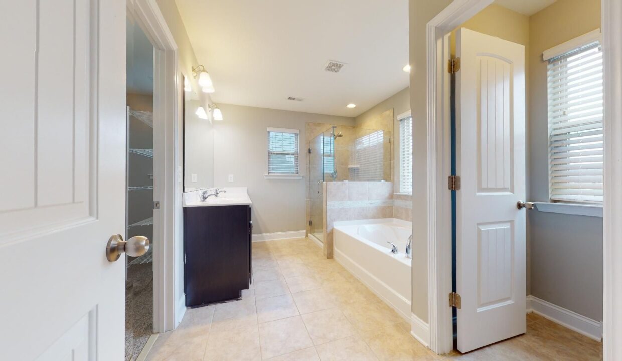 505-Groveview-Wynd-Wendell-NC-27591-17