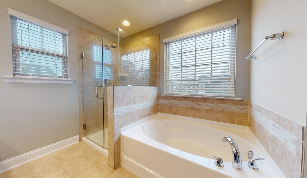 505-Groveview-Wynd-Wendell-NC-27591-18
