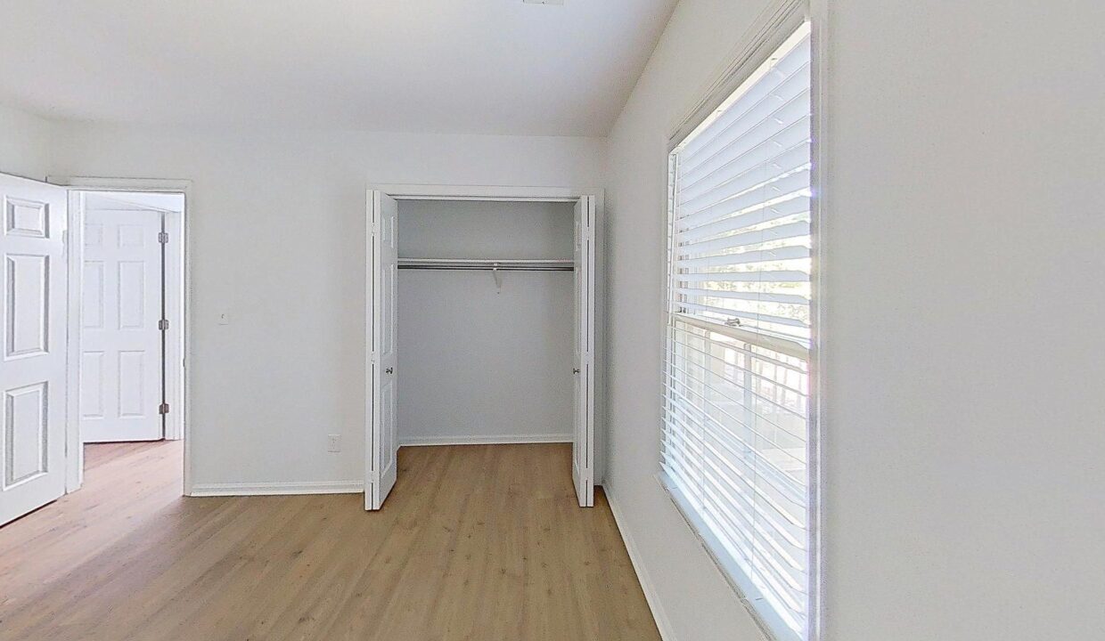 720-Grove-Ave-C-Raleigh-NC-27606-35