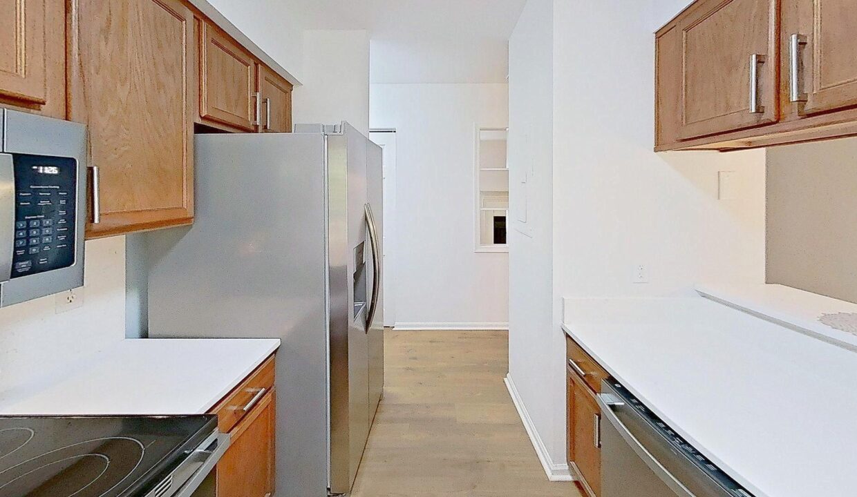 720-Grove-Ave-C-Raleigh-NC-27606-37