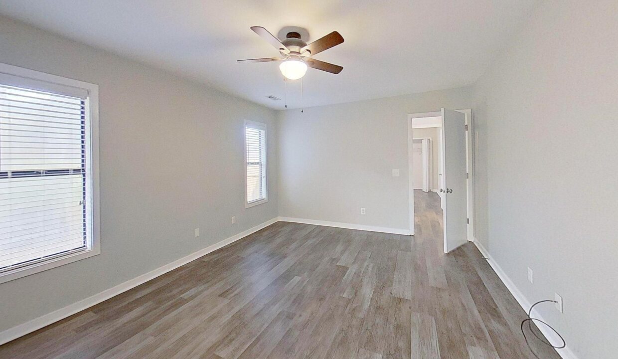 1212-Smith-Bay-Circle-W-Wilmington-NC-28405-31