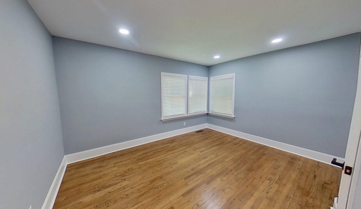 1737-Cannon-Ave-Charlotte-NC-28269-23