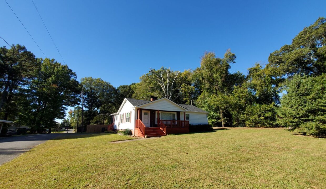 1737-Cannon-Ave-Charlotte-NC-28269-28