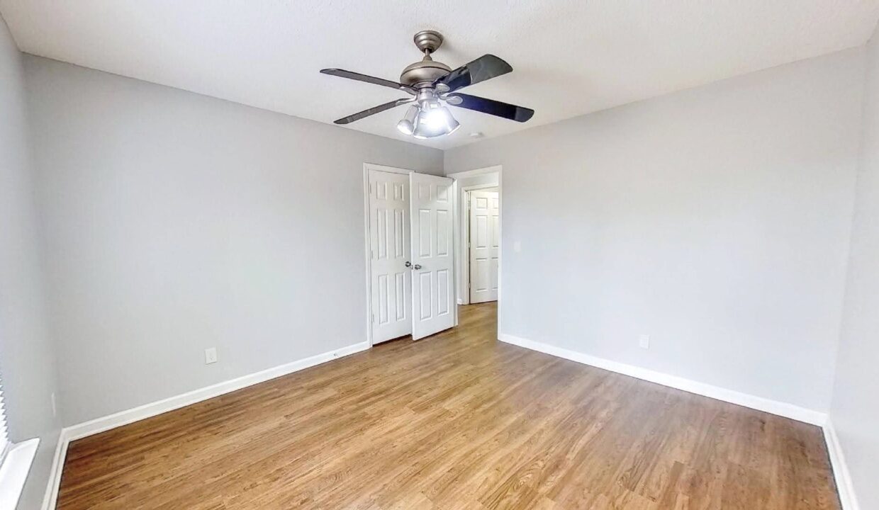 2201-Sunset-Blvd-Charlotte-NC-28269-11