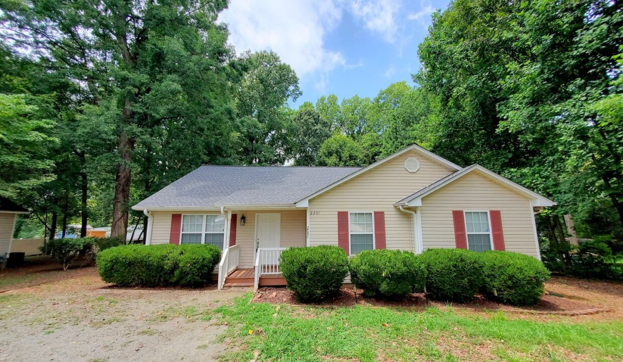 2201-Sunset-Blvd-Charlotte-NC-28269-16