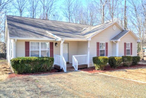 2201-Sunset-Blvd-Charlotte-NC-28269-18