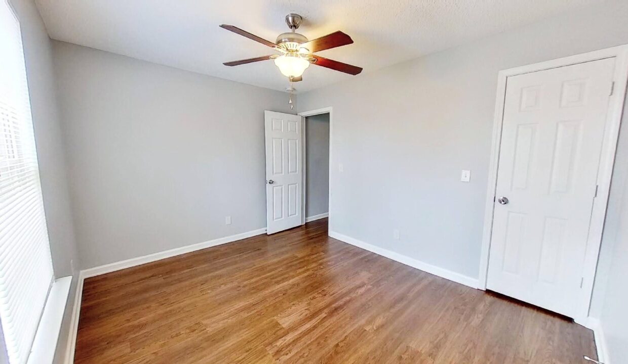 2201-Sunset-Blvd-Charlotte-NC-28269-19