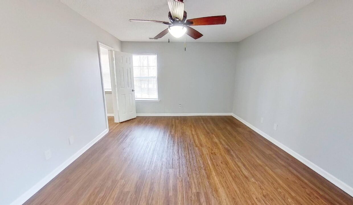2201-Sunset-Blvd-Charlotte-NC-28269-24