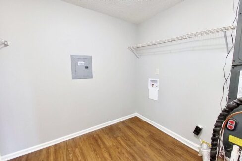 2201-Sunset-Blvd-Charlotte-NC-28269-27