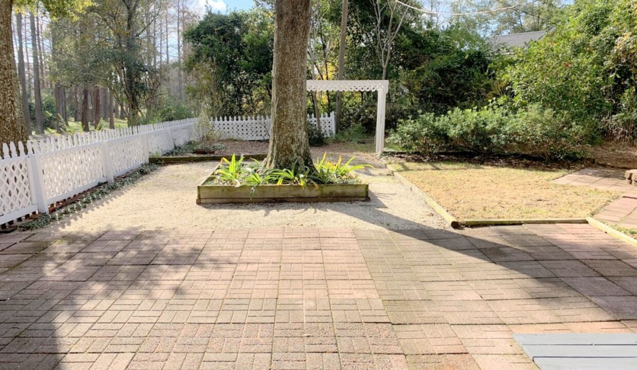 2256-Lakeshore-Dr-1-Wilmington-NC-28401-26