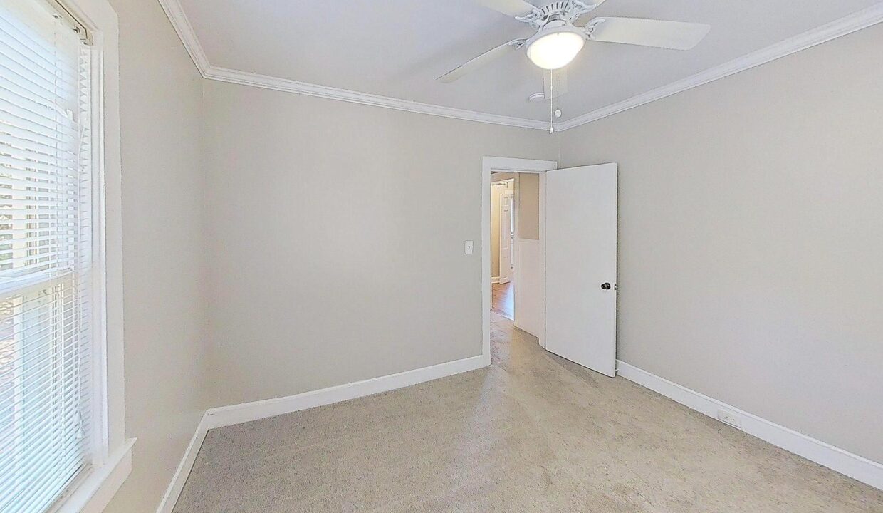 2256-Lakeshore-Dr-1-Wilmington-NC-28401-28