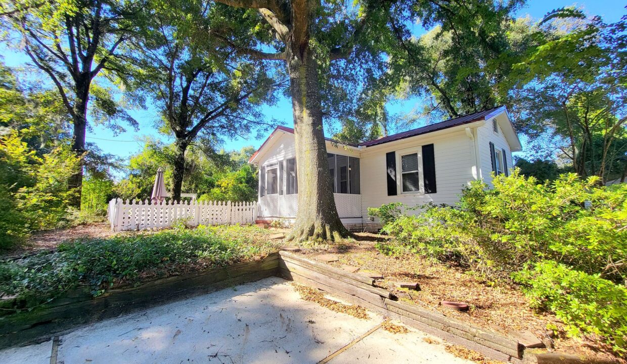 2256-Lakeshore-Dr-1-Wilmington-NC-28401-3