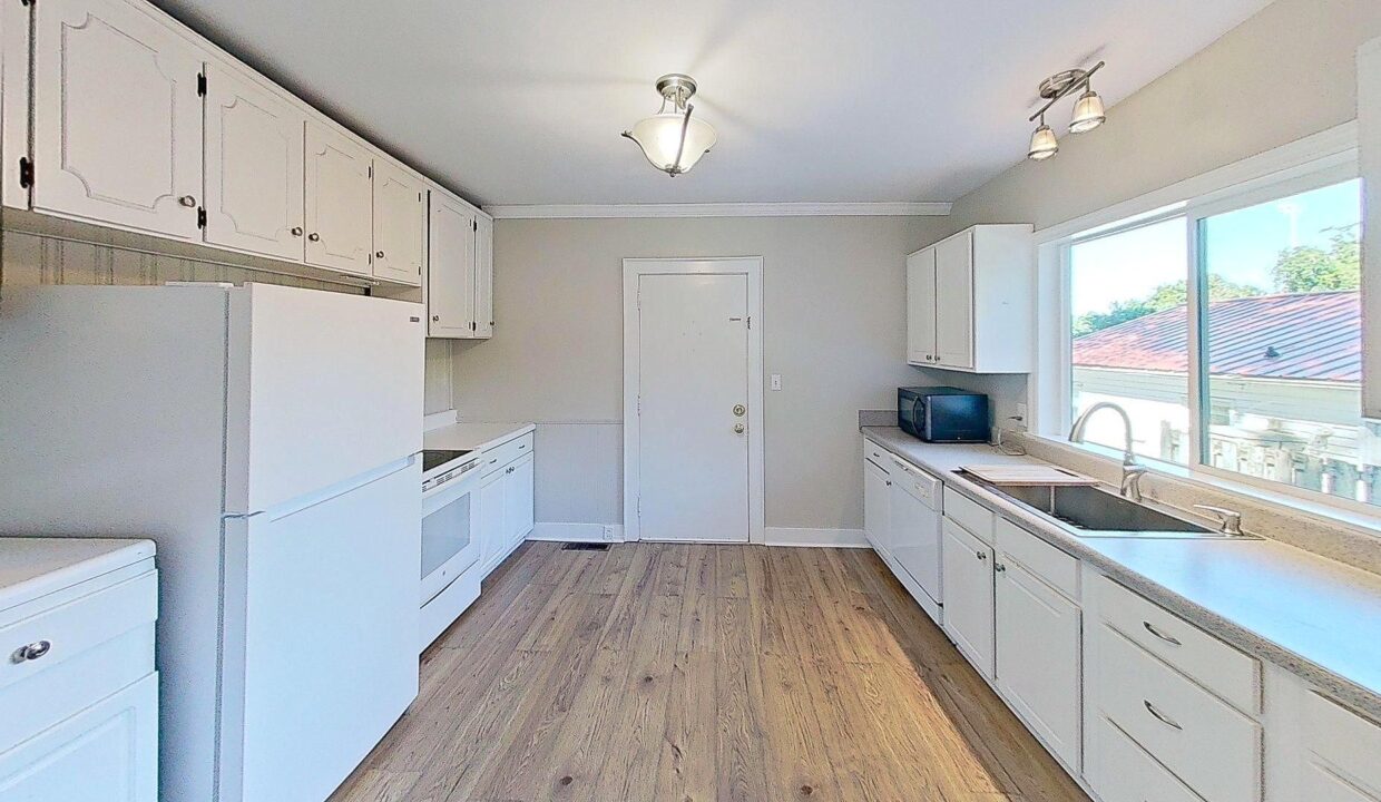 2256-Lakeshore-Dr-1-Wilmington-NC-28401-32