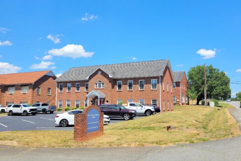 3775-B Vest Mill Rd Winston-Salem, NC 27103 (19)