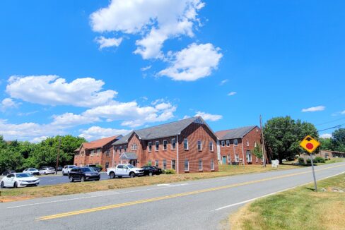 3775-B Vest Mill Rd Winston-Salem, NC 27103 (26)