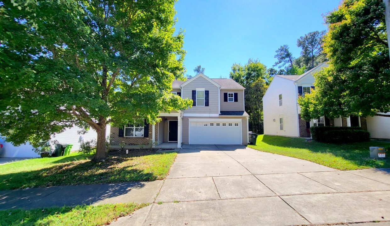 4438-Stonewall-Dr-Raleigh-NC-27604-28