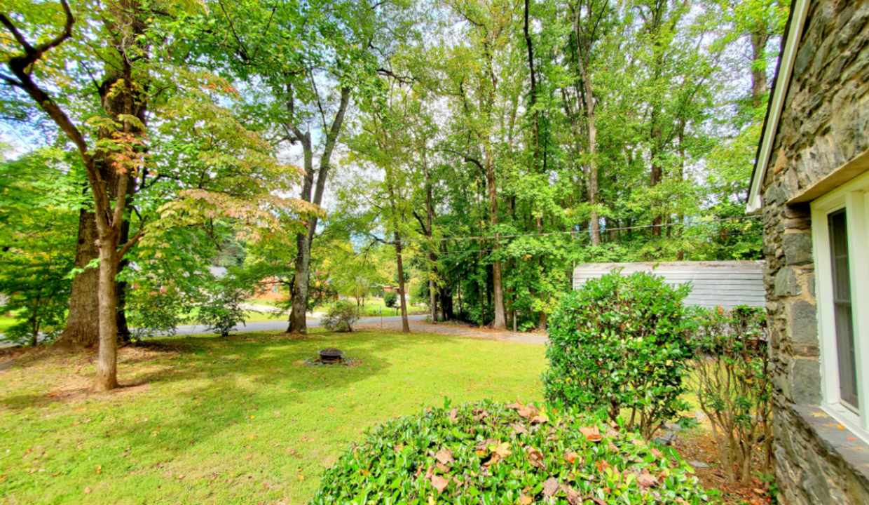 5549-Dogwood-Dr-Winston-Salem-NC-27105-28