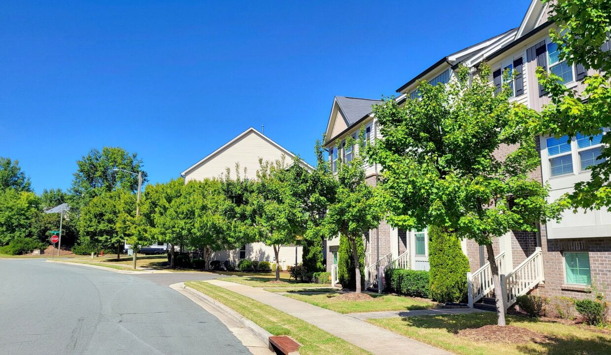 601-Mallory-Ln-19-Durham-NC-27713-34