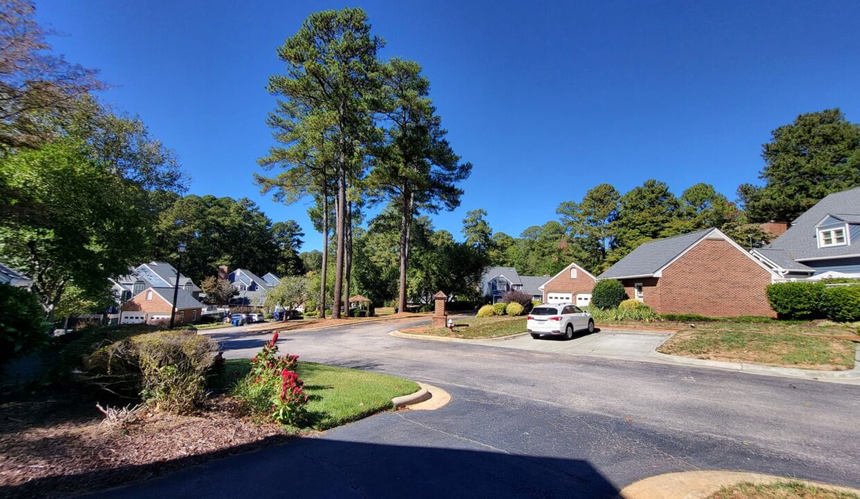7605-Wellesley-Park-North-Raleigh-NC-27615-15