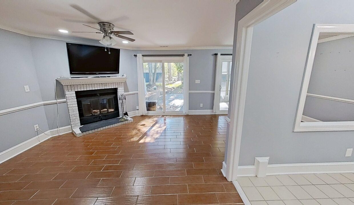 7605-Wellesley-Park-North-Raleigh-NC-27615-32