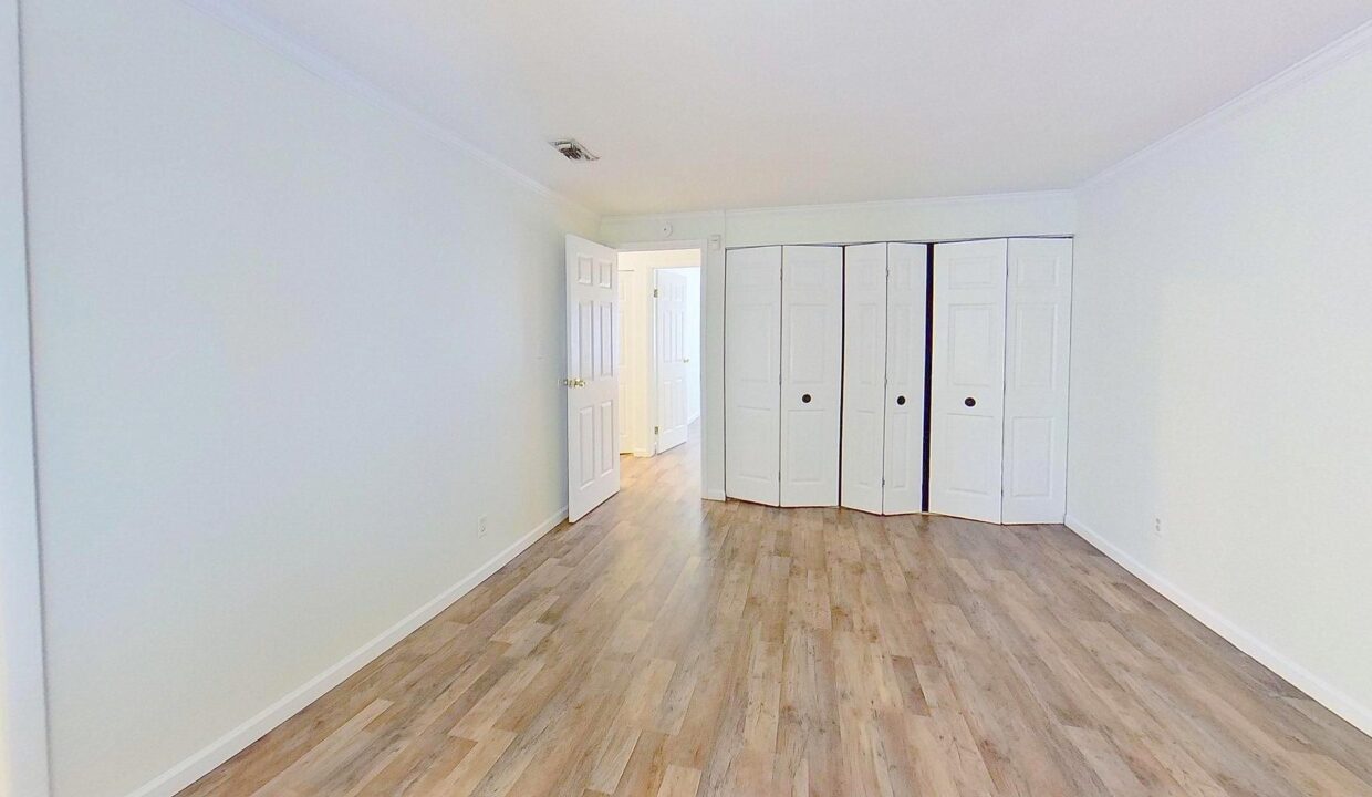 8250-Bald-Ridge-Dr-Charlotte-NC-28227-14
