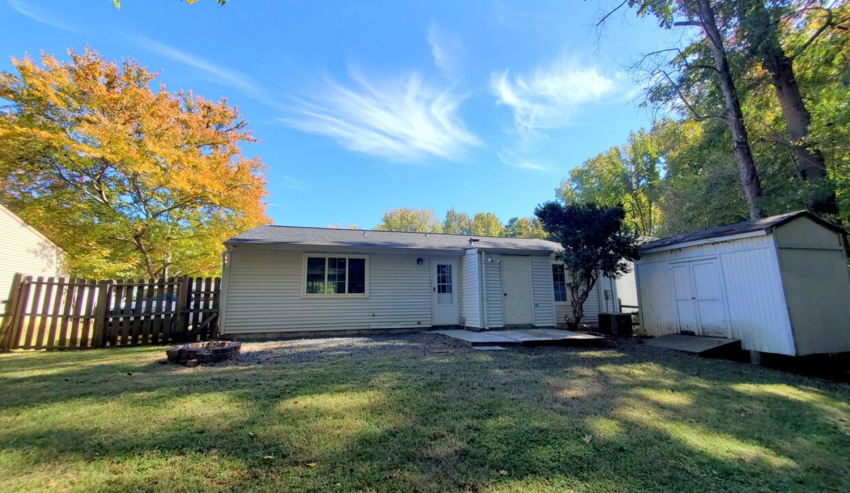 8250-Bald-Ridge-Dr-Charlotte-NC-28227-15