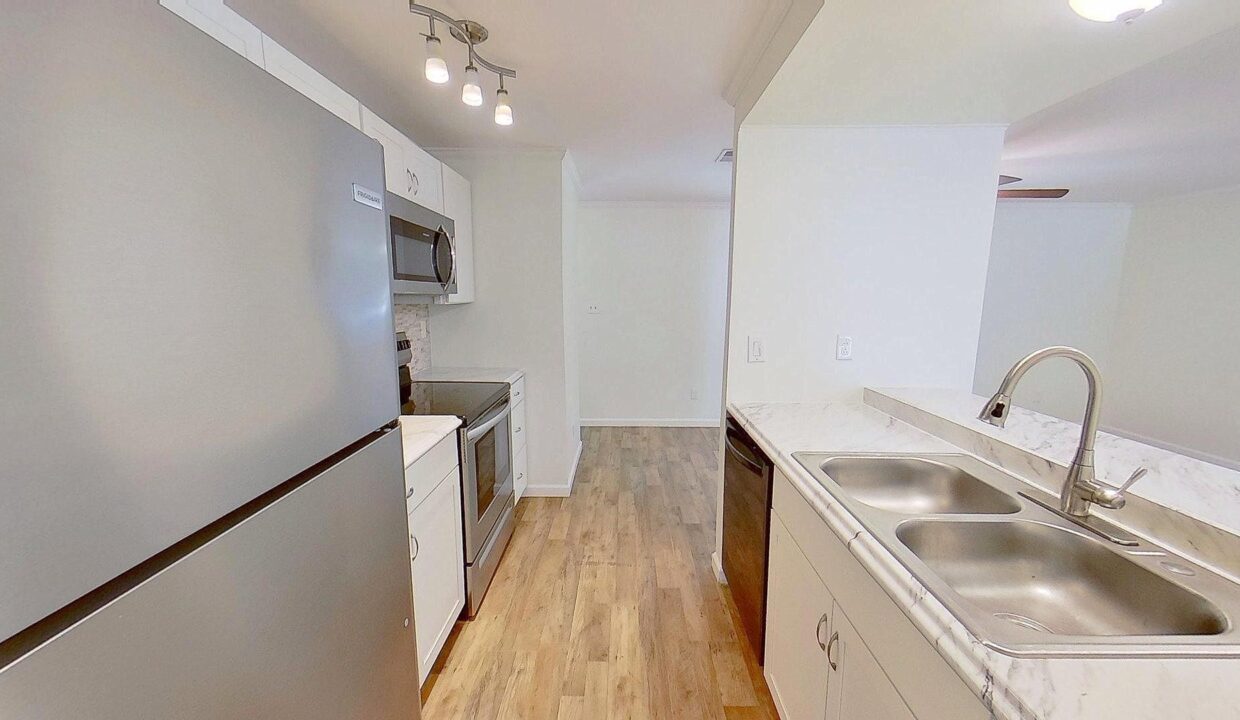 8250-Bald-Ridge-Dr-Charlotte-NC-28227-16