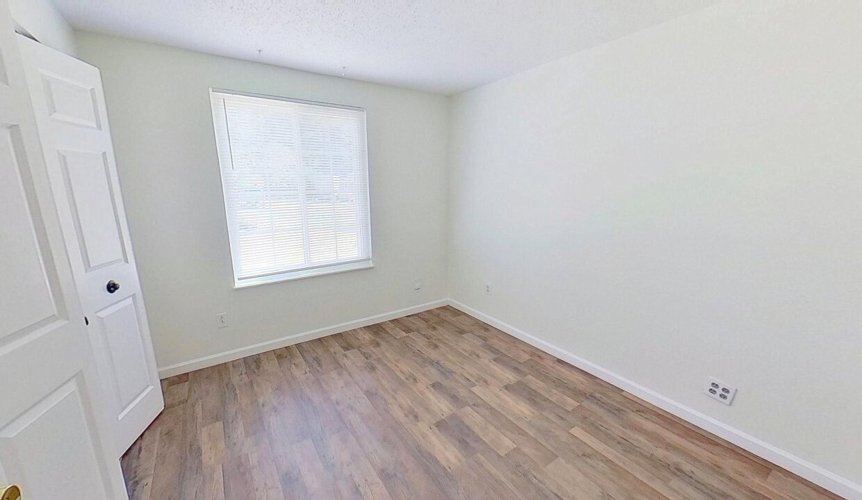 8250-Bald-Ridge-Dr-Charlotte-NC-28227-24