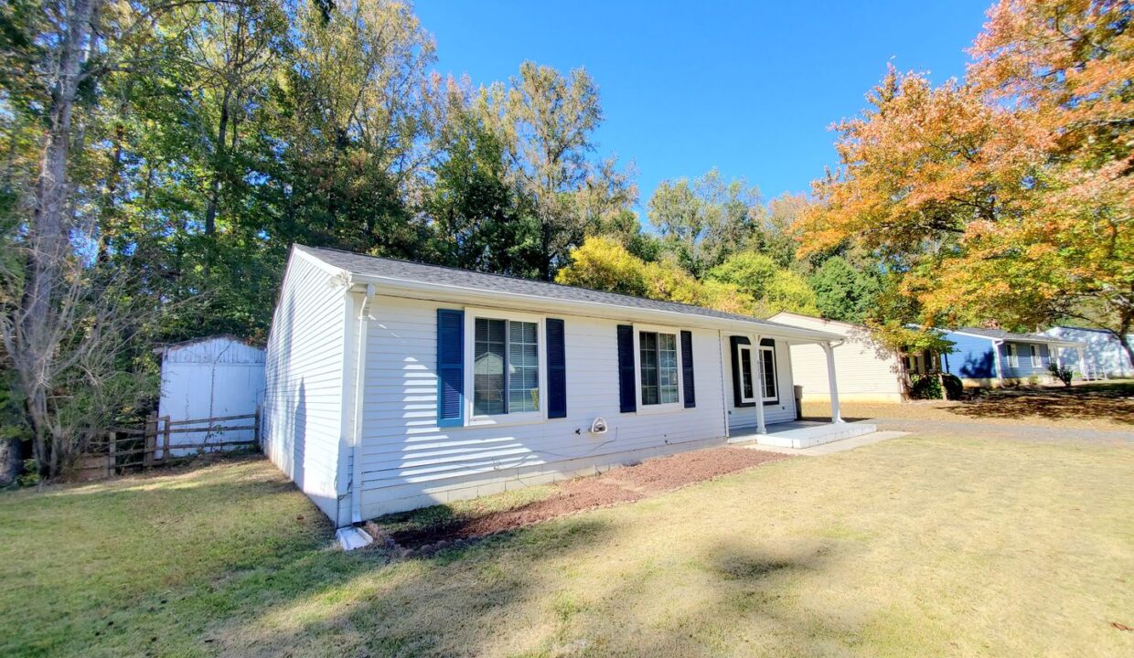 8250-Bald-Ridge-Dr-Charlotte-NC-28227-28