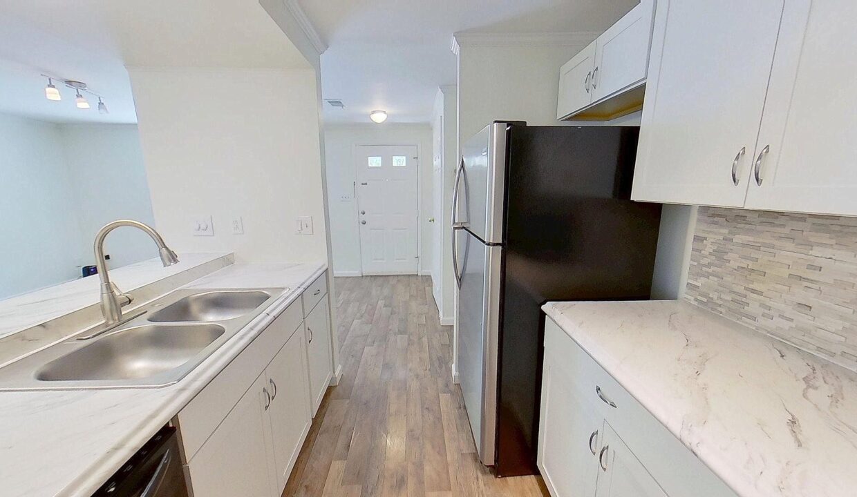 8250-Bald-Ridge-Dr-Charlotte-NC-28227-3