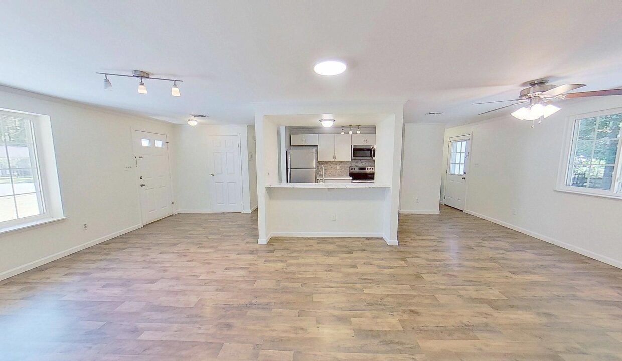 8250-Bald-Ridge-Dr-Charlotte-NC-28227-30