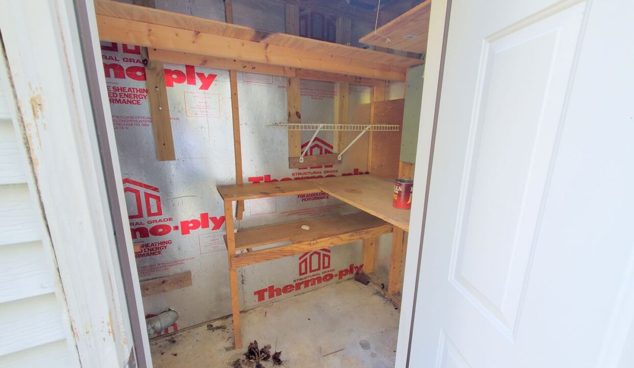 8250-Bald-Ridge-Dr-Charlotte-NC-28227-34