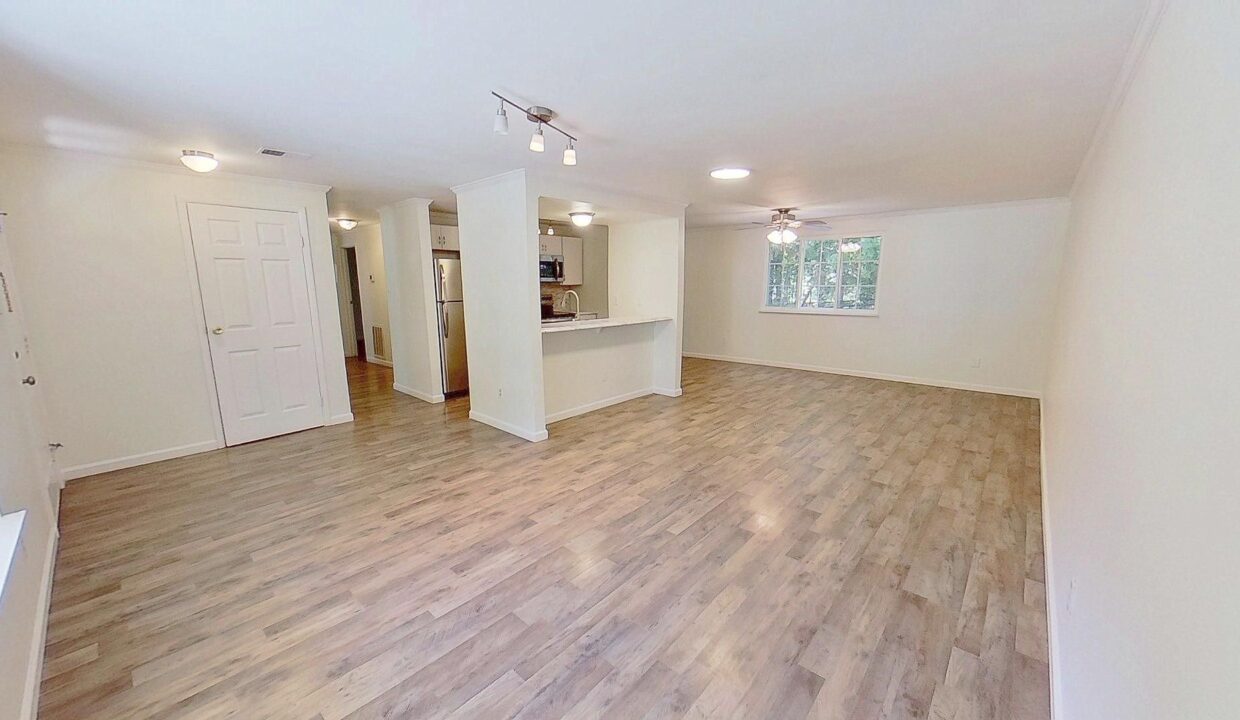 8250-Bald-Ridge-Dr-Charlotte-NC-28227-6