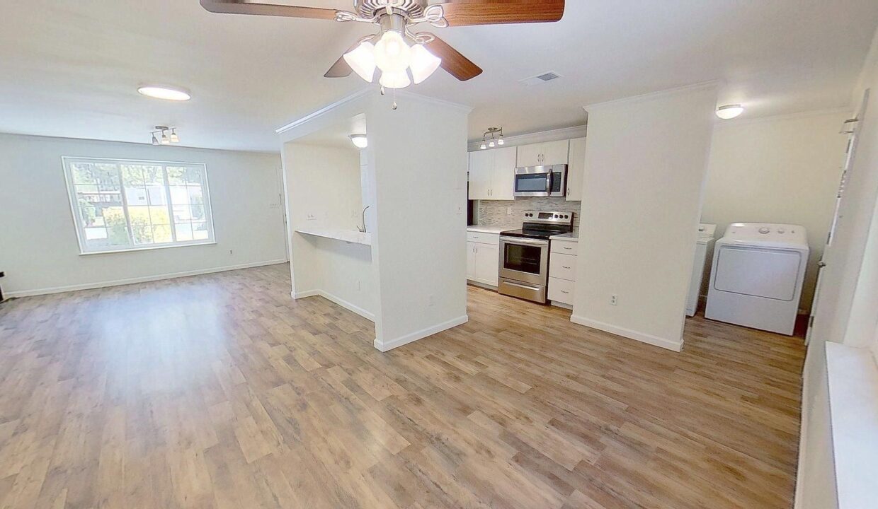8250-Bald-Ridge-Dr-Charlotte-NC-28227-8